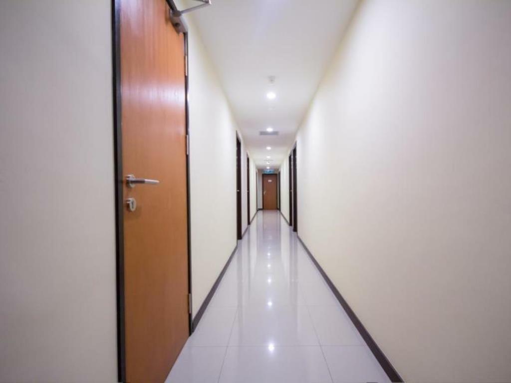 118 Hotel Macalister George Town Exterior photo